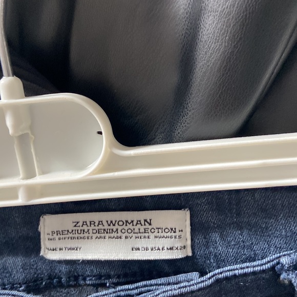 Zara low rise, biker style Jean - Picture 7 of 7